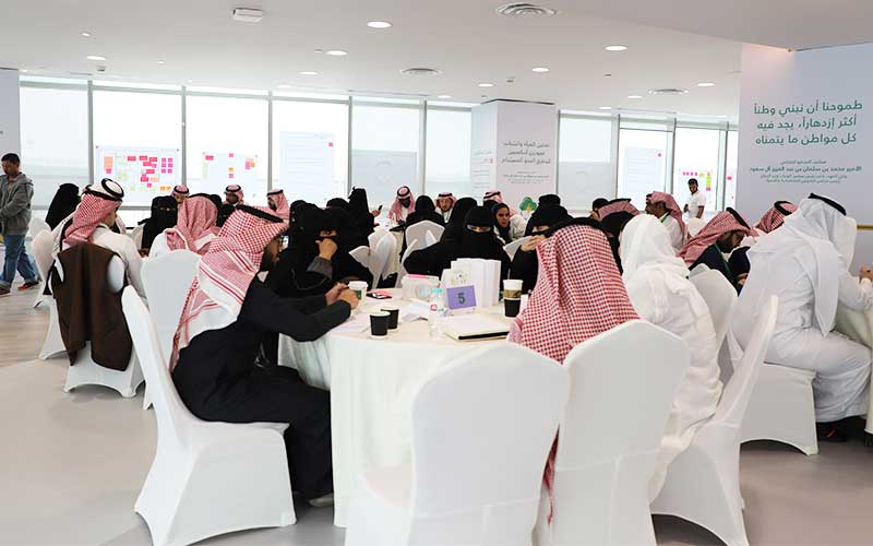 Lead critical management meetings